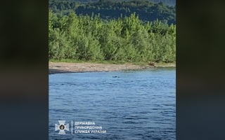 На берегу реки Тиса нашли тело погибшего мужчины: это уже 25-й летальный случай на этом участке границы