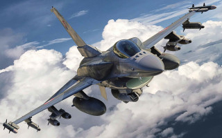 Владимир Зеленский считает, что первые истребители F-16 не сыграют ключевую роль