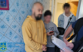Житель Днепра фиксировал работу районных ТЦК и «сливал» фото и видео в ТіkТоk: ему сообщено о подозрении