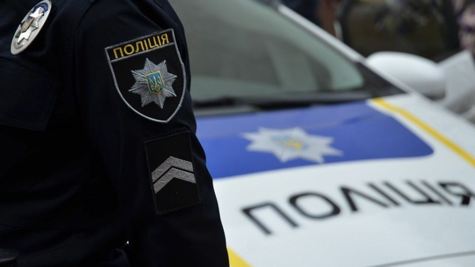 Дерзкие патрульные в Харькове оторвали заправочный пистолет: есть подробности