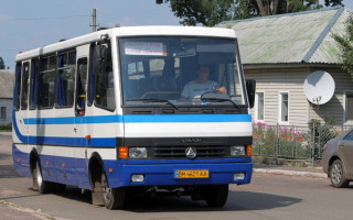 Не мав чим добратися додому: на Тернопільщині чоловік викрав рейсовий автобус разом з водієм