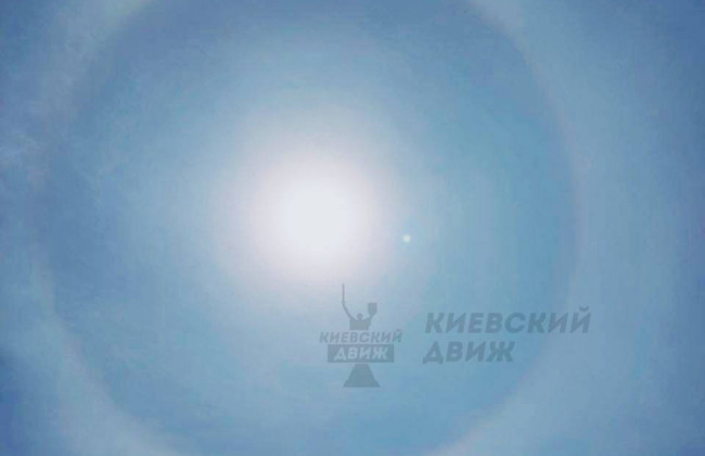 У небі над Київською областю помітили унікальне природне явище, фото