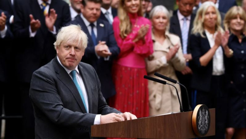 Борис Джонсон передав посаду прем'єр-міністра Ліз Трасс і звернувся до Британії з останньою промовою: відео