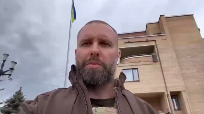 У Балаклії військові та влада підняли український прапор, — Синєгубов, відео
