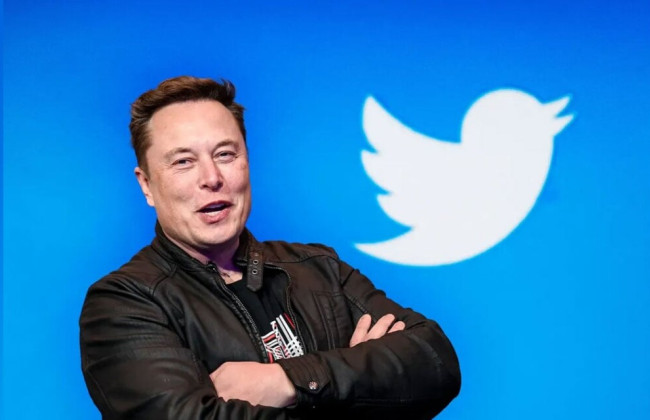 Ілон Маск приніс раковину до штаб-квартири Twitter і назвав себе шефом, відео