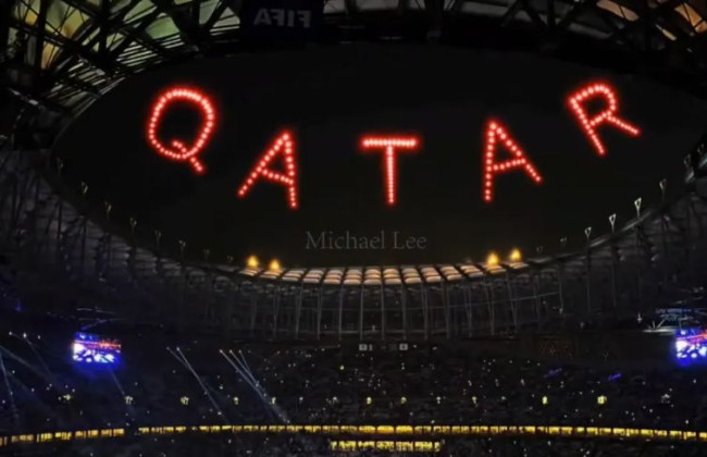 Шоу дронів та багато салютів: як у Катарі святкували відкриття Чемпіонату світу з футболу, відео