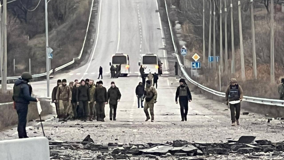 Україна повернула з російського полону ще 50 захисників: фото і відео