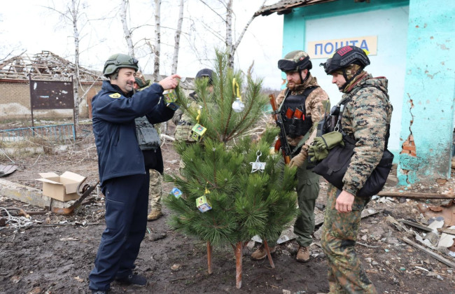В мережі показали, як виглядає «ялинка незламності» на Луганщині, фото