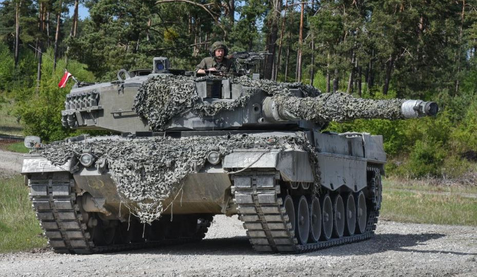Уже официально: правительство Германии согласилось передать Украине роту танков Leopard 2