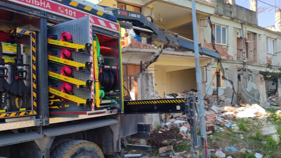 Землетрясение в Турции: украинские спасатели показали, как помогают в проведении поисковых работ и ликвидации последствий, видео