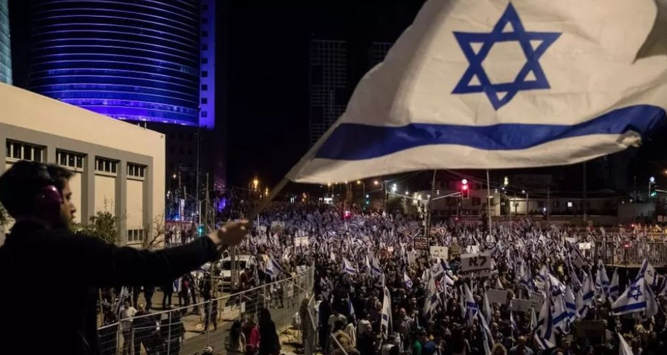 Протесты в Израиле против судебной реформы: на улицы вышли полмиллиона человек, фото и видео