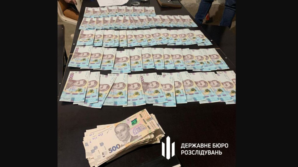 120 000 грн хабаря за підписання документів на переведення: затримали замкомандира військової частини