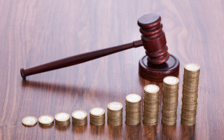 Господарський суд зможе стягнути з боржника штраф до 107 тисяч грн під час здійснення судового контролю за виконанням рішення