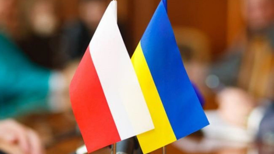 Украина и Польша договорились найти совместное решение по экспорту агропродукции