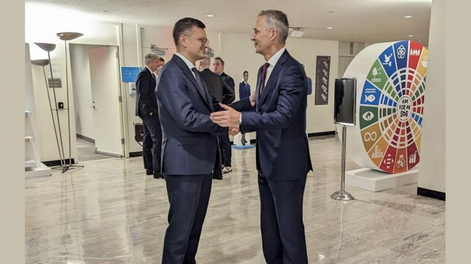 Кулеба со Столтенбергом обсудил сотрудничество Украина-НАТО и подготовку к саммиту