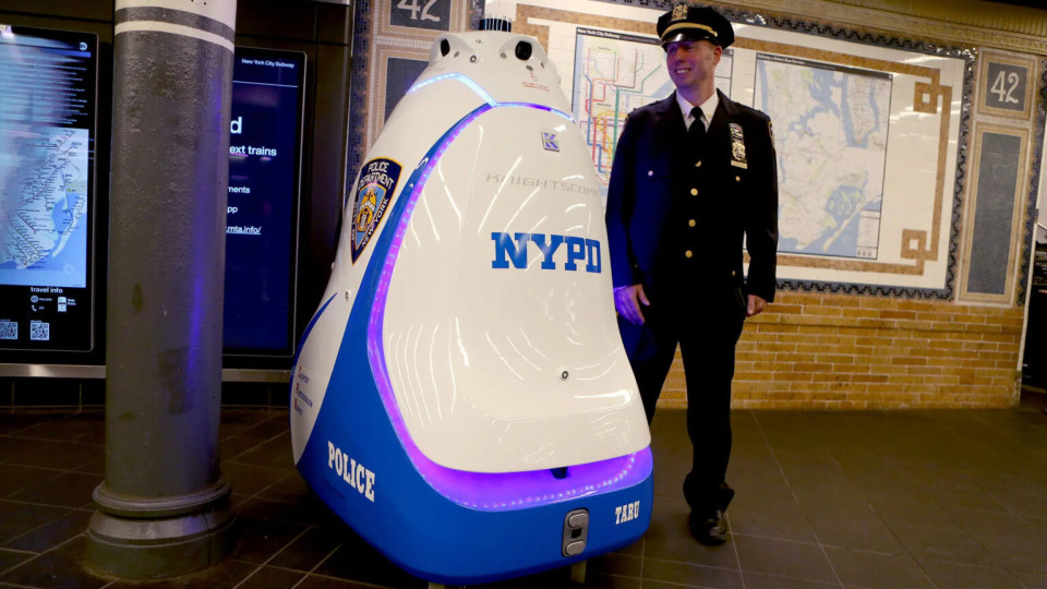 В метро Нью-Йорка роботи-поліцейські будуть стежити за порядком: як вони виглядають