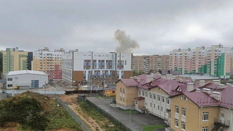 У рф заявили про атаку дронів на Смоленськ і Сочі, відео