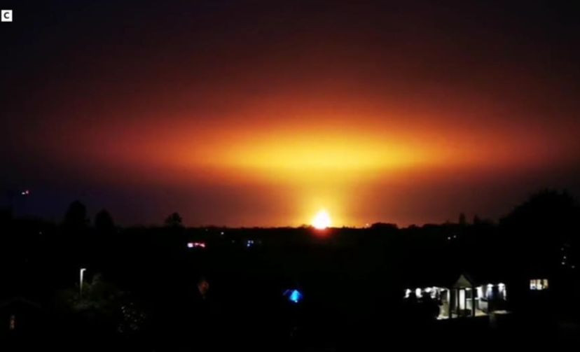 Поблизу Оксфорда пролунав потужний вибух: відео вогняного «грибу»