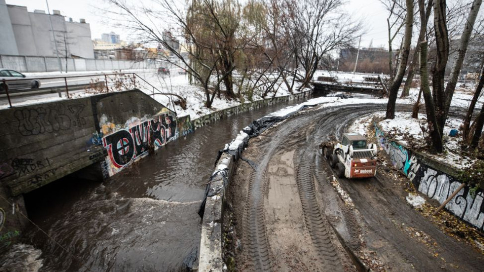 В Киеве пытаются избежать подтоплений весной: что делают с рекой Лыбидь