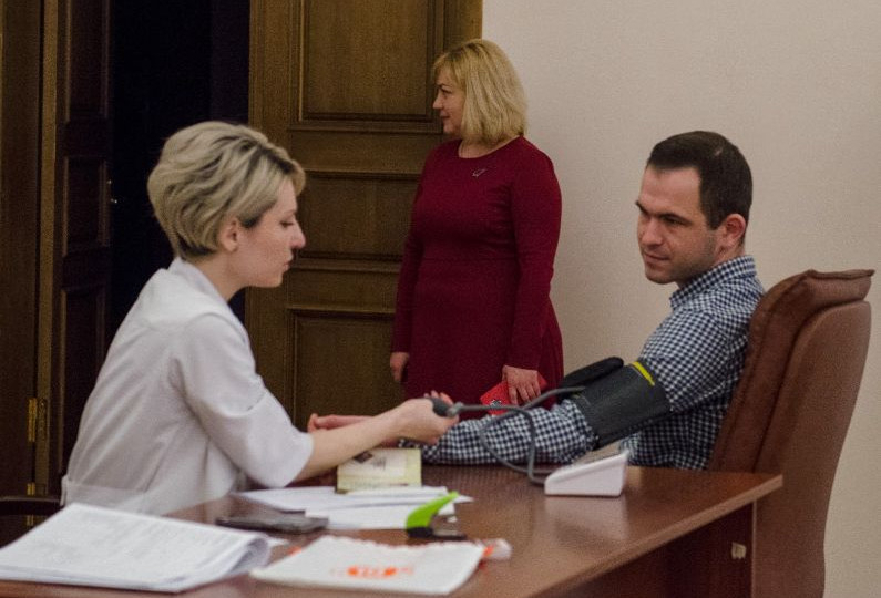 Судді та працівники апарату КЦС ВС стали донорами крові, фото