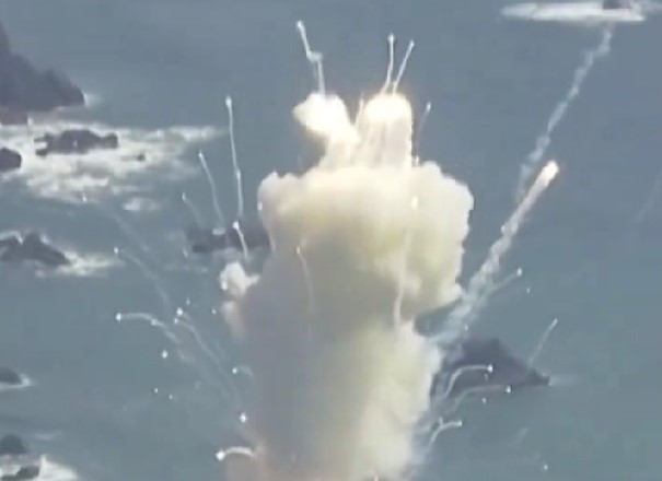 Японская ракета взорвалась во время первого запуска: видео
