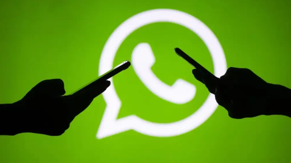 У WhatsApp тепер можна закріплювати до трьох повідомлень в одній розмові