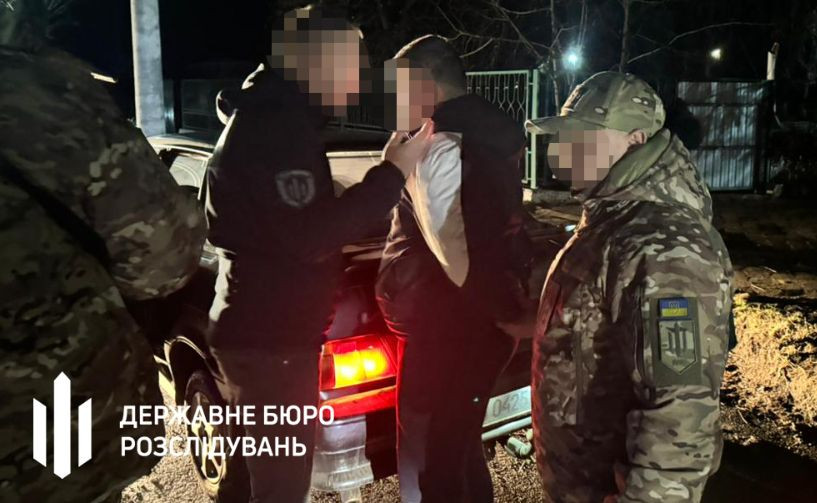 Торгували «білими квитками»: на Одещині судитимуть працівника військкомату та правоохоронця