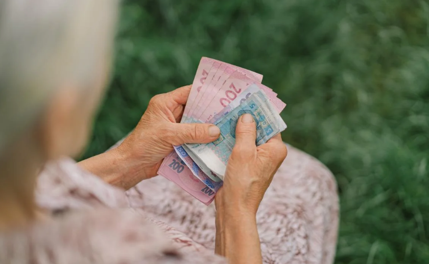 Более 62% украинцев получают пенсию до пяти тысяч гривен — ПФУ
