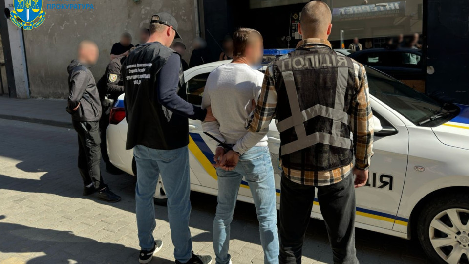 На Закарпатье задержан мужчина, который за $2300 планировал переправить военнообязанного в Румынию