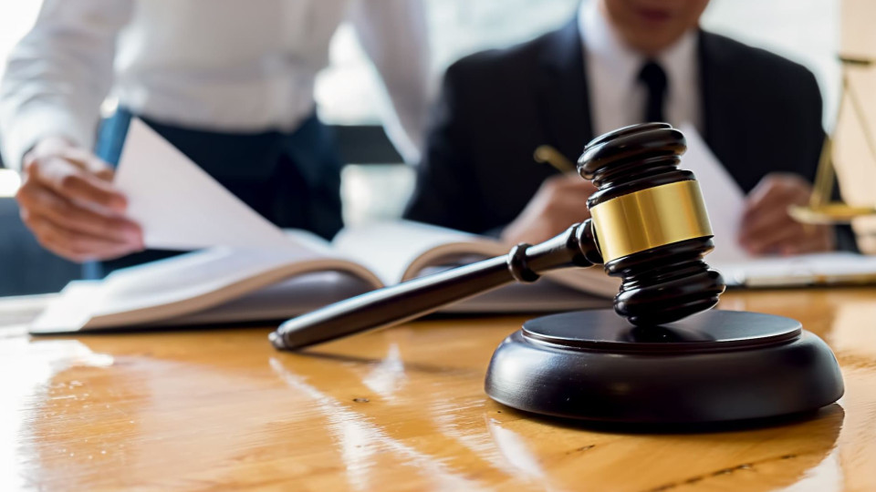 Роль и значение переводчиков в судебных заседаниях: обеспечение равных прав участников судебного процесса