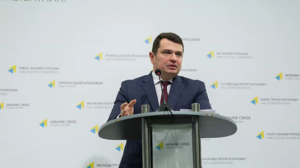 Реєстр корупціонерів в Україні може різко зрости – у НАЗК назвали причину