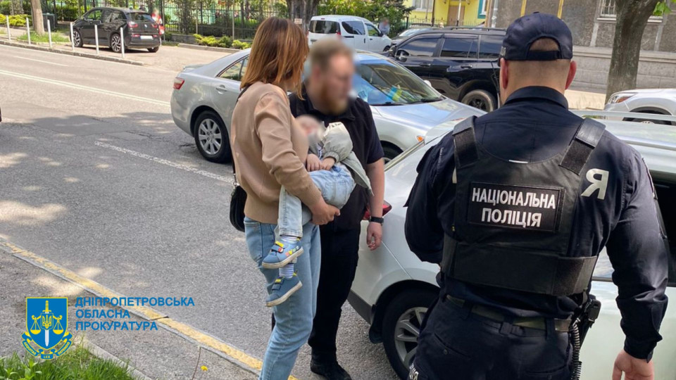 В Днепре женщина пыталась продать двухлетнего сына за 1 миллион гривен