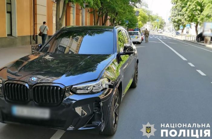 Водителя BMW X3, который в Киеве сбил женщину на пешеходном переходе, избрали меру пресечения