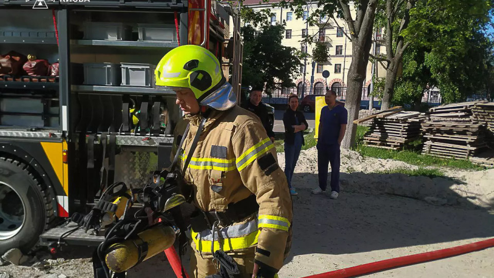 В Киеве произошел пожар на территории родильного дома