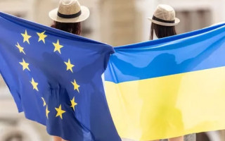 Життя українців у Європі: більшість задоволені, половина хоче громадянства