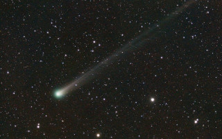 К Земле приблизилась комета Lemmon, которую можно увидеть даже без телескопа: видео