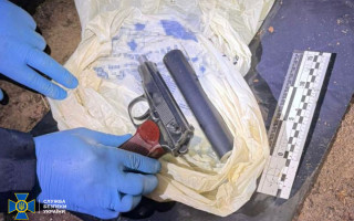 СБУ нашла пистолет киллера, из которого убили народного депутата Андрея Парубия – фото