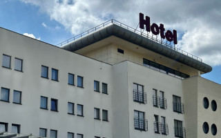 Арештовані готелі та санаторії пропонують використовувати для житла й реабілітації військових