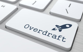 Помилкові кошти на рахунку: чому суд у Павлограді не визнав овердрафт кредитом і відмовив у моральній шкоді неповнолітній клієнтці