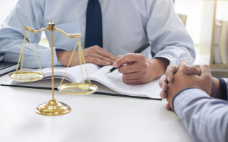 Разговор адвоката с клиентом больше не будет предметом дисциплинарных производств: решение РАУ