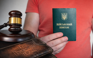 Юридически женщина, биологически – мужчина: бумажная смена пола создает риски для мобилизации