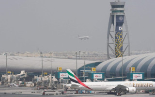 Іран ударив по міжнародному аеропорту в Дубаї, відео