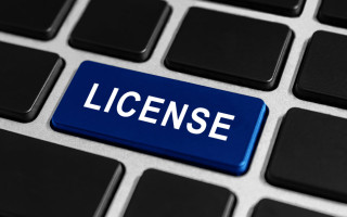 Рада готує нові штрафи за торгівлю без ліцензії, підроблений алкоголь та тютюнові вироби