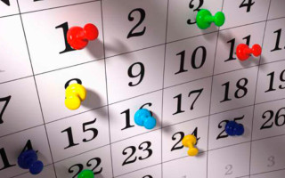 В Верховной Раде видят риски в возвращении выходных в праздничные дни во время войны, поскольку это ударит по бюджету