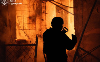 Массовая атака дронами на Одессу: поврежден родильный дом, есть погибшая и раненые, фото