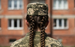 В Раде предлагают новый порядок исключения женщин из воинского учета: 30 дней на проверку и 90 — на исключение