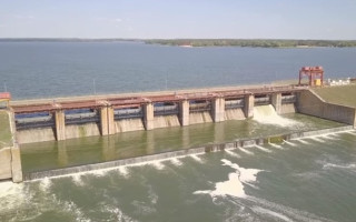 РФ завдала удару авіабомбами по Печенізькій дамбі на Харківщині — критично важливому об'єкту, відео