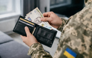 4 млн гривен выплат: почему военные вынуждены судиться за собственные деньги, а семьи возвращать помощь