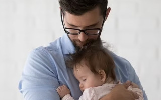 Верховный Суд отказал в установлении статуса отца-одиночки мужчине, который самостоятельно воспитывает ребенка