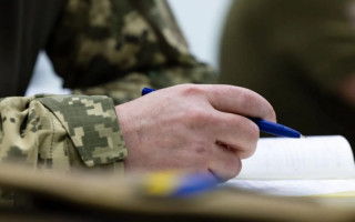 Військових хочуть залучити до написання законів у Верховній Раді: нардепам можуть дати до двох радників-офіцерів